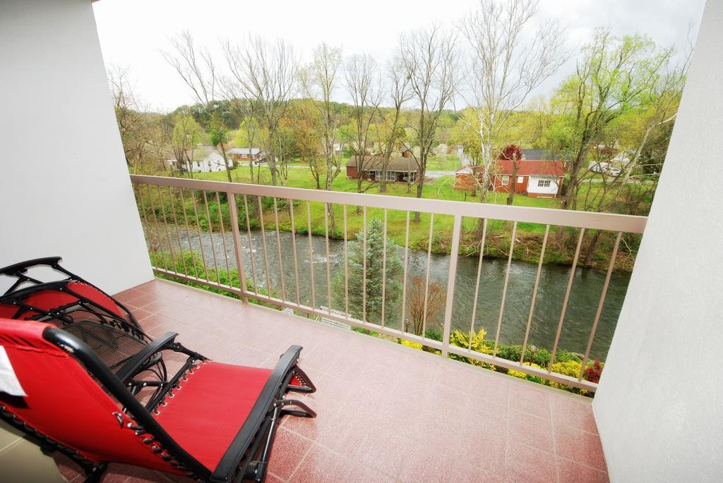 Rivergate Mountain Lodge Pigeon Forge Esterno foto